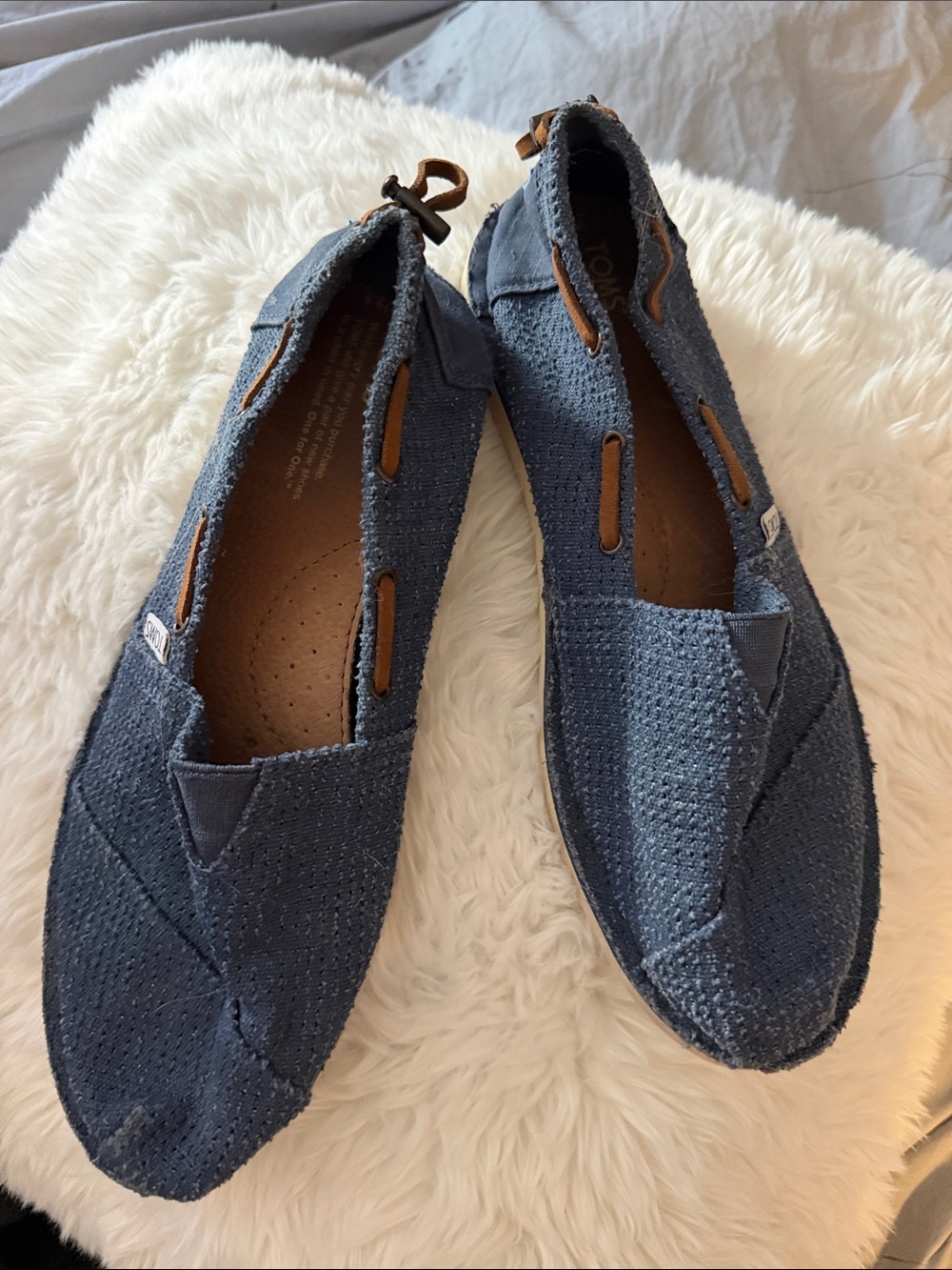 Blue Toms